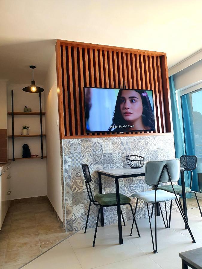 Anja & Ogo Apartments Sea View & Pool Petrovac 외부 사진