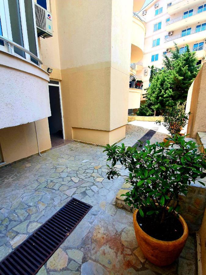 Anja & Ogo Apartments Sea View & Pool Petrovac 외부 사진